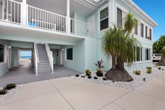 BG Beach Club 2D - Image 1