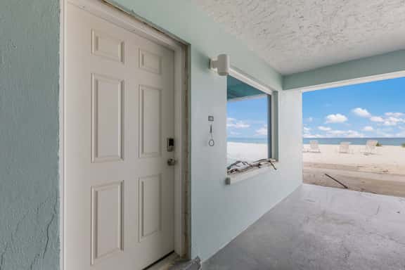 BG Beach Club 5B - Image 1