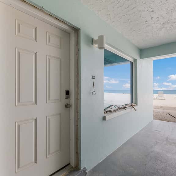 BG Beach Club 5B - Image 1