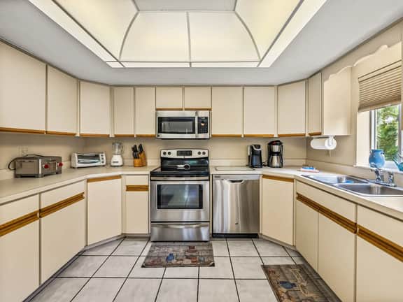 H-2740 Shore Lane - Image 3