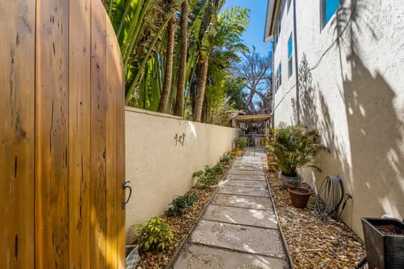 H-371 Park Ave - Image 4